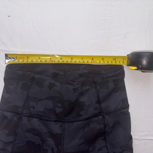 Women's Lululemon Black Camouflage Leggings Athleisure Size 4 - Picture 10 of 10
